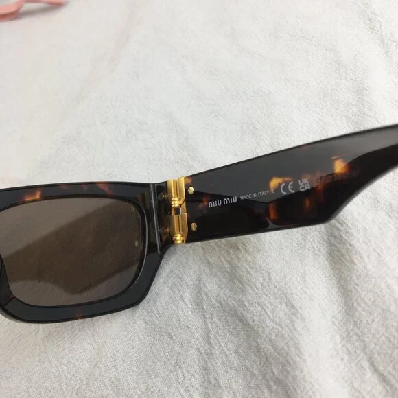 NWT Miu Glimpse sunglasses - Picture 6 of 8